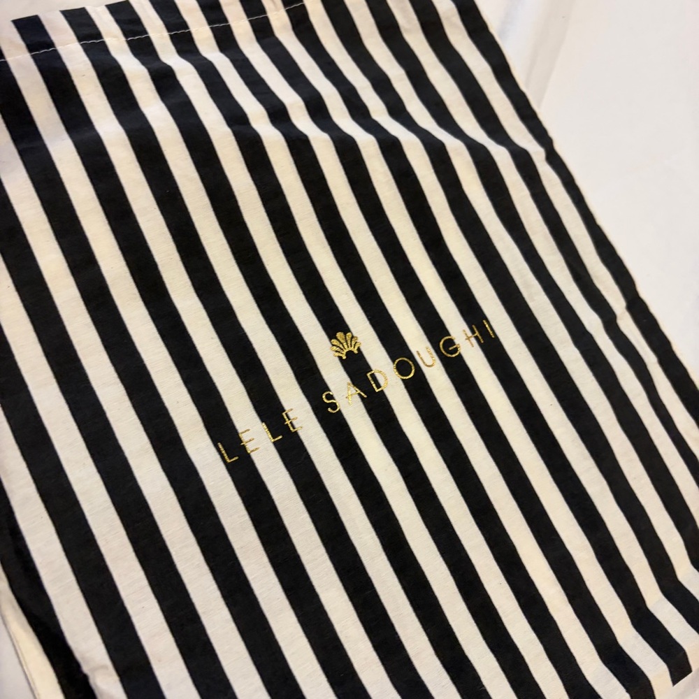 NWT Lele Sadoughi Pink Corduroy Bucket Hat. So cute!! With Striped Dust Bag - Picture 4 of 12